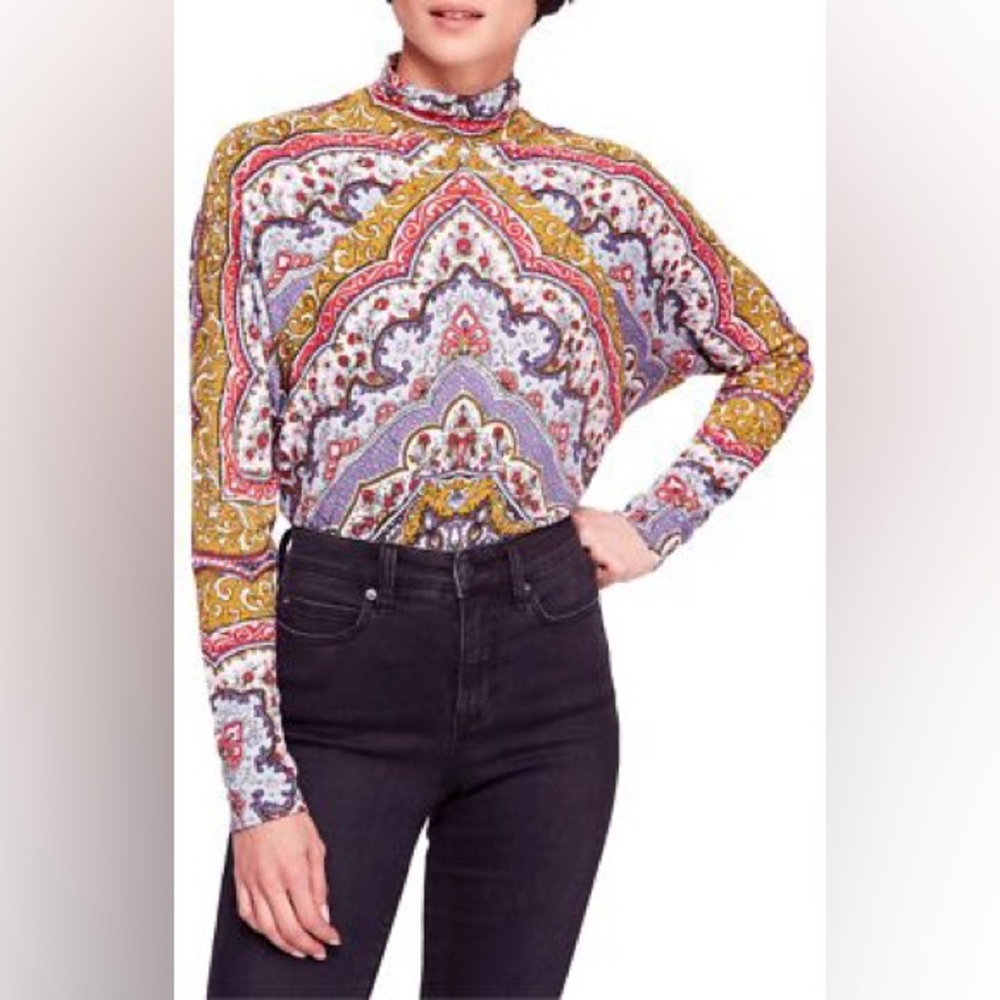 Free People Chase Me Mock Neck Tee Top Size Small